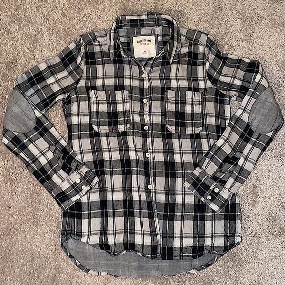 Mossimo Supply Co Plaid Button Down Top! - Picture 2 of 13